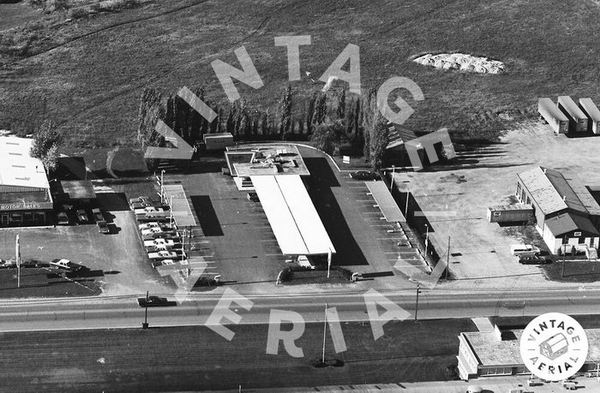 A&W Restaurant - Alma - 1975 Michigan Ave - 1972